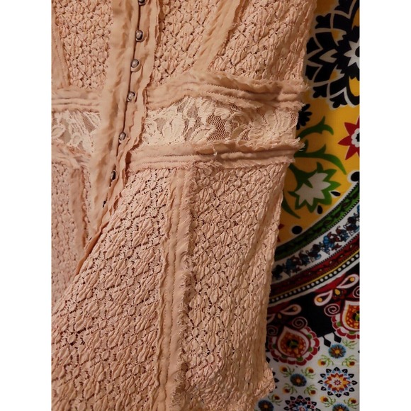 Free People Boho Peach Small Sleeveless Lace Blouse Button Back Urban Outfitters - Picture 9 of 14
